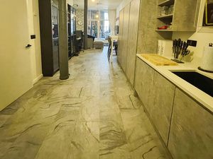 Kitchen- click for photo gallery